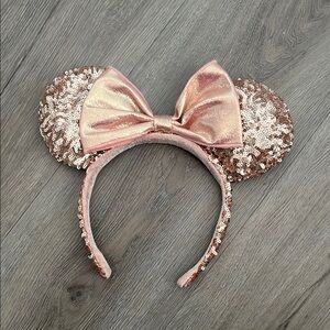 Disney Rose Gold Sequin Minnie Mouse Ears Headband